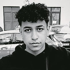 Jovem assassinado com garrafa partida no pescoço no Bairro Alto