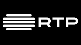 Parou para ajudar e morreu atropelado; condutor está em fuga