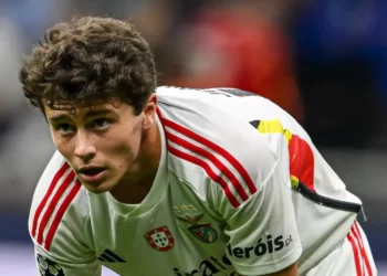 Loucura: City prepara milhões para levar João Neves