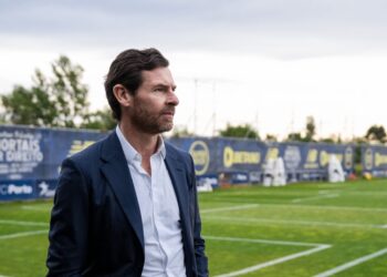 Villas Boas prepara plantel forte e ‘chama’ sonante reforço