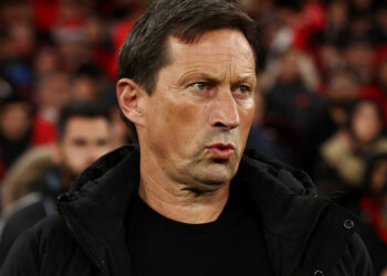 Robin Gosens caiu, mas Benfica vai por outro lateral-esquerdo