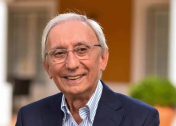 Aos 79 anos, Júlio Isidro obrigado a trabalhar por dinheiro