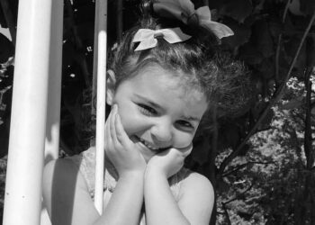 Menina portuguesa de 4 anos morre afogada em França