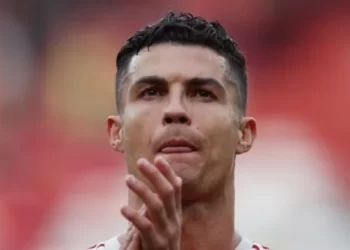 Cristiano Ronaldo faz homenagem emocionante ao pai