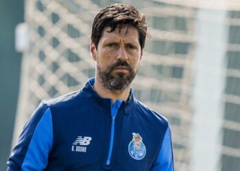 Horror! Vitor Bruno ‘atacado’ após derrota por 4-1 na Luz