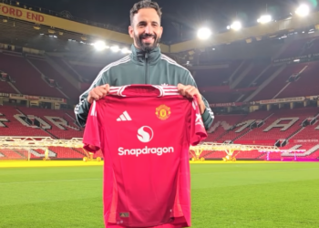 Manchester United fecha a torneira a Ruben Amorim
