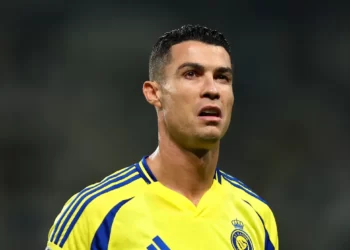 INCRÍVEL: Cristiano Ronaldo renova com o Al Nassr e assina acordo histórico