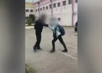 Menino espancado por ‘colega’ na escola da Moita era autista