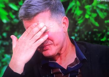 João Baião emociona-se com mensagem da mãe já falecida