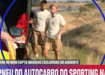 Sporting sofre acidente na autoestrada e jogadores saltam do autocarro
