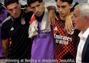 A palestra de Mourinho nas Aves: «Perder no Benfica é f*****. Ganhar no Benfica é lindo para c******»