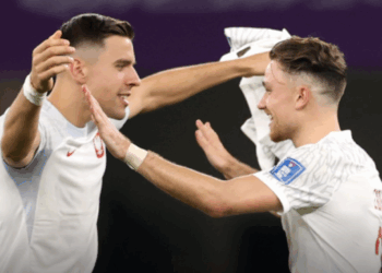 Bednarek tenta craque da Polónia para o FC Porto