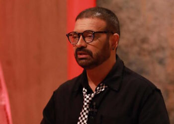 Iran Costa mostra imagem da recuperação após susto de saúde