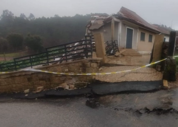 Casa desabou junto ao nó da A7