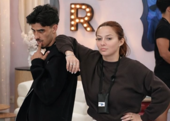 Diogo insulta namorada pelas costas: “que p*** de…”