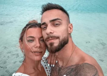 Bombardeamentos no Dubai deixam Mel Jordão em pânico