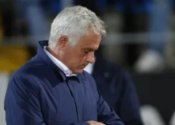 Caos no Benfica: Direção toma decisão e Mourinho…