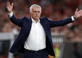 Reviravolta: continuidade de Mourinho ganha força no Benfica