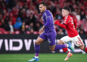 Sporting ou Benfica? Zalazar reage aos rumores de mercado