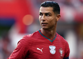 Cristiano Ronaldo atira-se aos críticos: “não veem os jogos?”