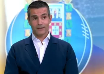 Comentador portista da CMTV arrasa o próprio canal e… o Benfica